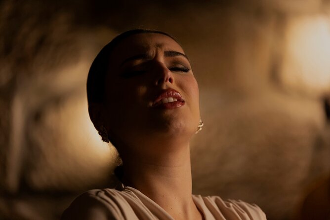 1-hour Intimate Fado Concert in a Typical Venue - Key things I think you should notice before you go