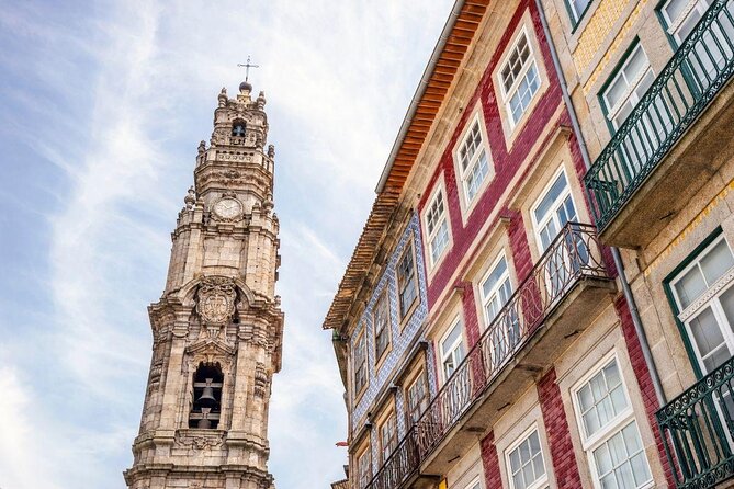 2 Hour Private Tuktuk Tour in Porto to Monastery and Cellars - Riding Porto by Private Tuktuk, Then Stepping Into UNESCO Serra do Pilar