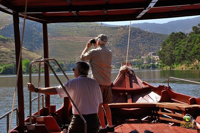 2-hour Rabelo Boat tour in Pinhão - Who should book this Rabelo cruise, and who might want a different option