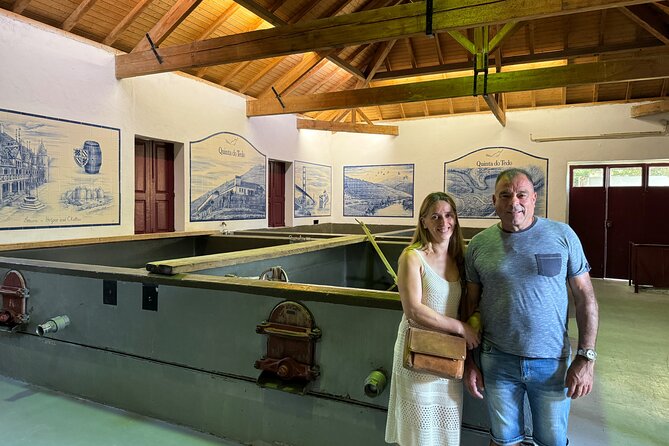 4x4 Adventure in Douro: Wine Tasting, Boat Trip and Lunch - Snack time and local flavor at Valença do Douro