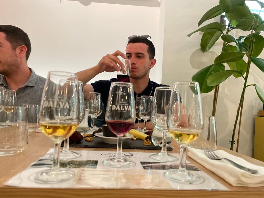 5 pairings ports wines with a Sommelier - Port categories: what you learn and how it helps you order later