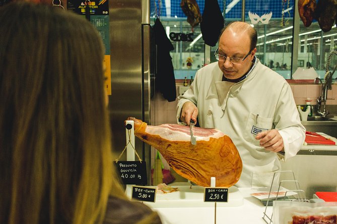 Authentic Food and Wine Tour in Porto by Food Lover Tour - Stop 1: A traditional Porto breakfast vibe in the market