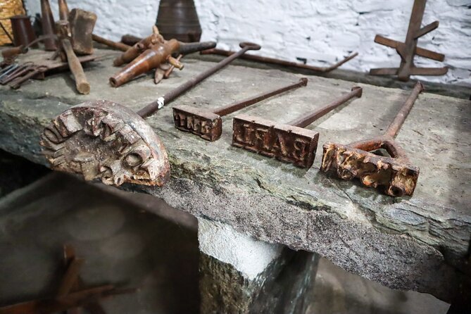Authentic Small Group Douro Wine Tour with Lunch & River Cruise - Pinhão: lunch, the Rabelo cruise, and the Douro shipping history