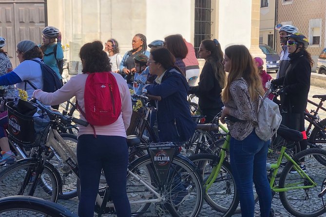 Aveiro Bike Rental - 5/8 hours - Canal streets and city history: building your self-guided route