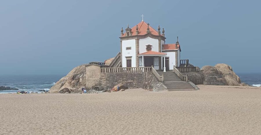 Aveiro, Costa Nova : Unique Daytrip from Porto - The barcos moliceiros boat ride, when you want Aveiro from the water