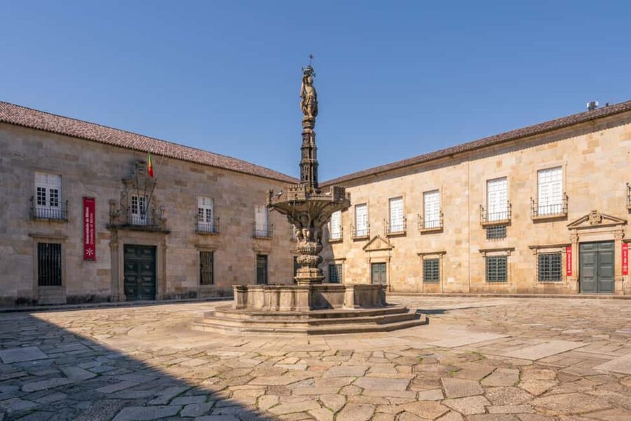 Braga: Flexible Walking Tour in Historic Center - Should you book this Braga flexible Walkbox tour?