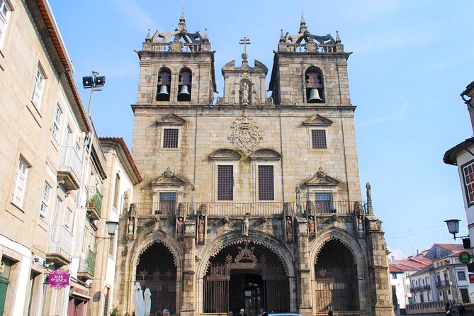 Braga & Guimarães Best-Of Private Tour – Customizable Experience - Braga’s religious landmarks and markets: where the day turns from medieval to living Portugal