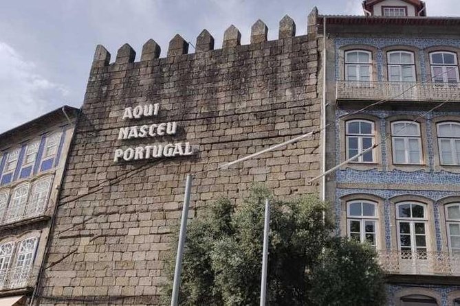 Braga & Guimarães Best-Of Private Tour – Customizable Experience - Porto to Minho by private car, with photo stops that actually help
