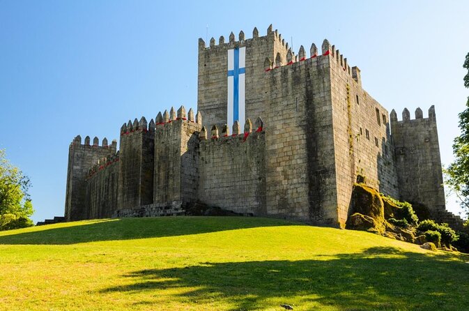 Braga & Guimarães Small Group Tour: Lunch & All Tickets Included - Key Highlights at a Glance