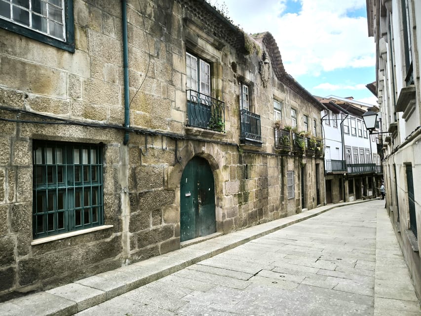 Braga & Guimarães Tour: Small Historical Group Tour - Who This Tour Is Perfect For (And Who Might Want a Different Style)