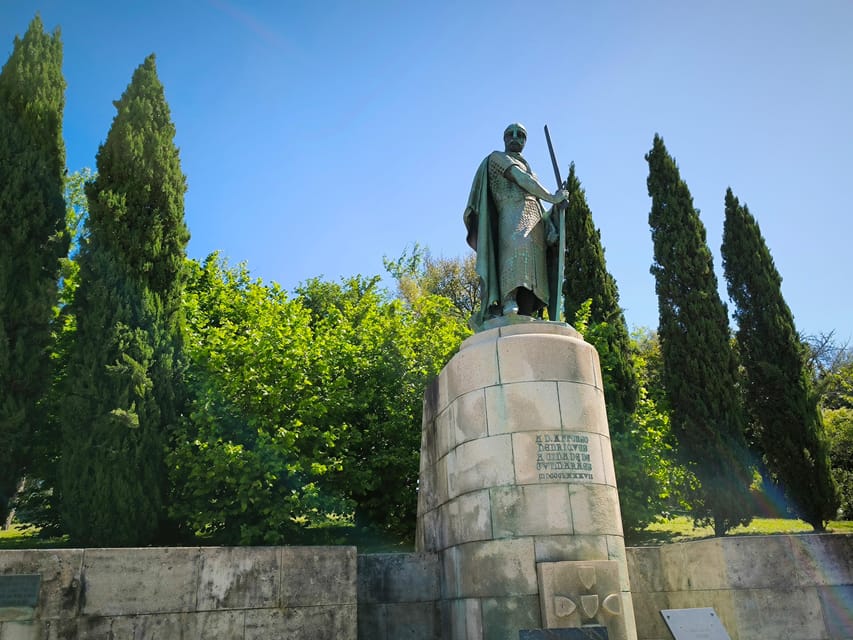 Braga & Guimarães Tour: Small Historical Group Tour - Bom Jesus do Monte: The “Wow” Stop, With a Little Structure