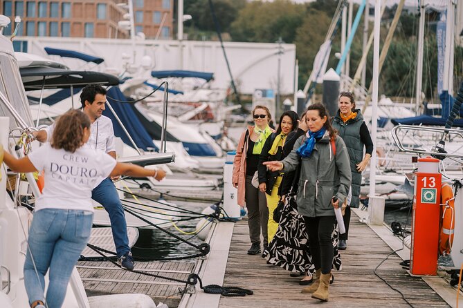 Charm cruise in Porto with wine tasting - Crew and Service: Why People Remember the Names