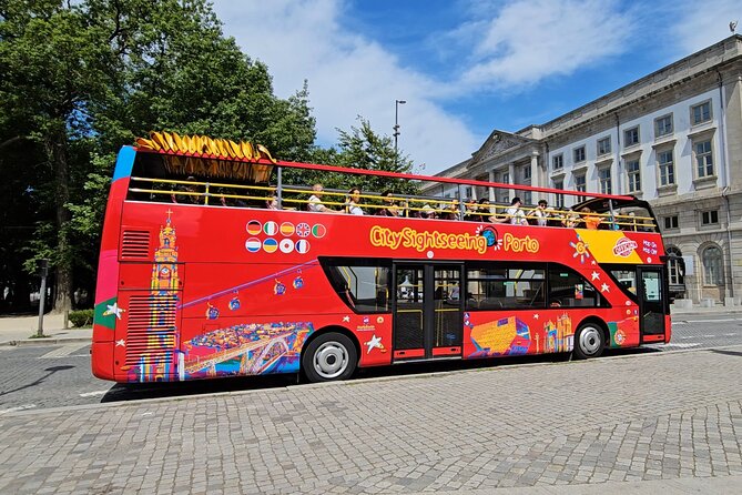 City Sightseeing Porto Hop-On Hop-Off Bus Tour - Audio commentary in 9 languages: the helpful parts and the weak spots