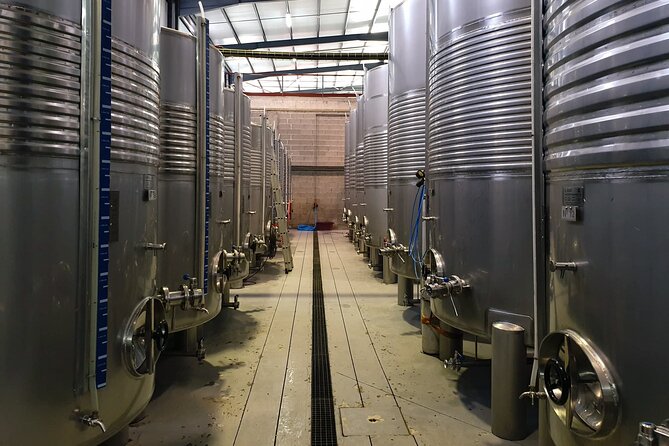 Classic Tasting | Quinta de Santa Cristina Vinho Verde - The wine shop stop: buying with less pressure