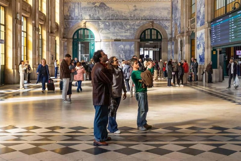 Discover Porto's Historical Roots Walking Tour - Key takeaways