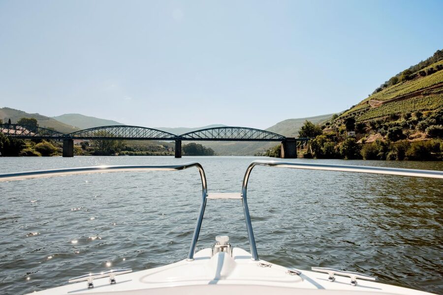 Douro Luxury - Private Cruise Premium Winery and Restaurant - What to bring, and what not to bring