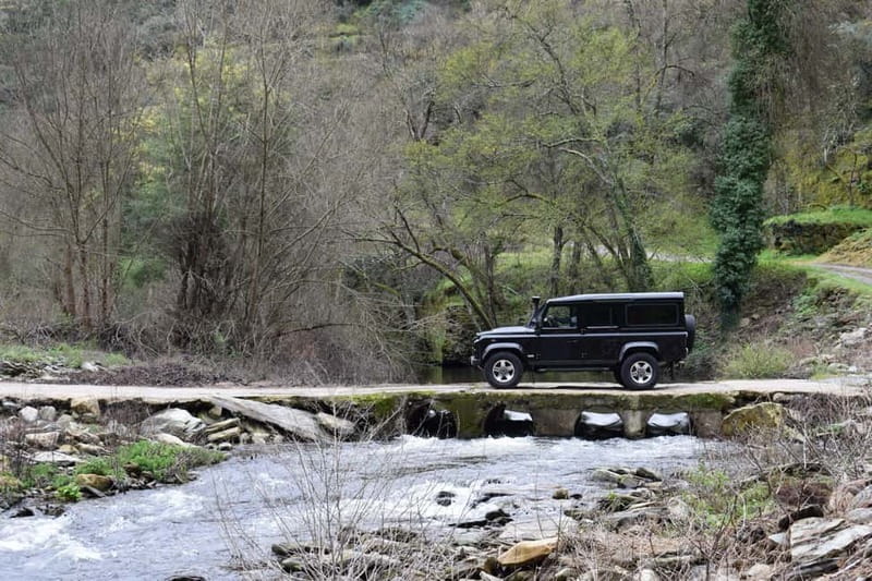 Douro offroad experience: visit to a winery and a picnic - Traditional Douro village visit: the human scale of the region