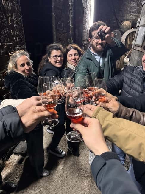 Douro offroad experience: visit to a winery and a picnic - Winery tour and wine tasting: guided, structured, and easy to enjoy
