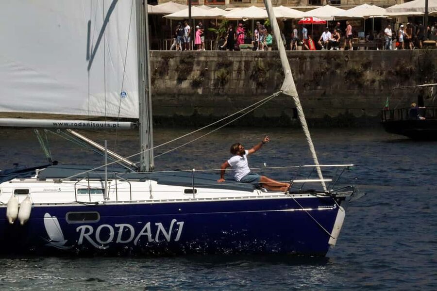 Douro river - Cruising Sail Boat - (2hours) - Entering The Douro From Vila Nova de Gaia, Not From Your Hotel