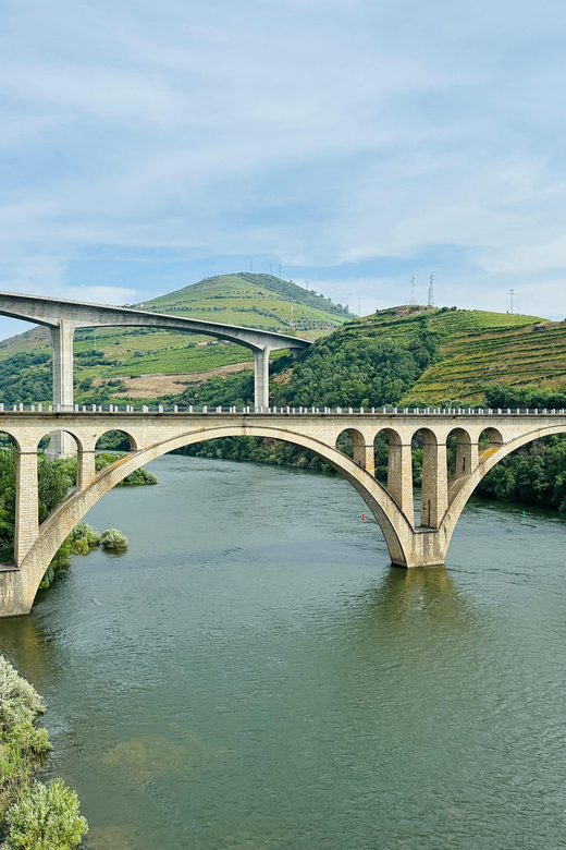 Douro Valley: 4 Cities, Wine&History - Private All-Inclusive - Lamego: cathedral and castle, with guided history you can actually follow