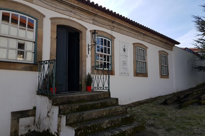 Douro Valley for Wine Lovers with Visit to 4 Wineries and Lunch - Winery stops 2 to 4: port style, table wines, and how the day flows