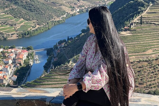 Douro Valley Luxury Wine Tour: 3 Estates, Cruise & Gourmet Dining - Stop 2: Casa do Bucheiro’s Roman Heritage and 18-Meter Underground Aging