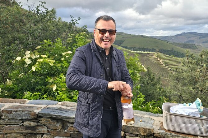 Douro Valley private tour full day - Stop 1: Amarante, São Gonçalo church, and the tavern surprise