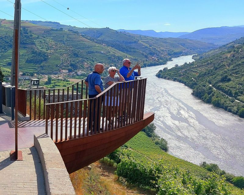 Douro Valley private tour & wine experience including lunch - Winery Stop #1 in the Sabrosa Area: Tour, Then Port and DOC Tastings