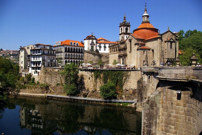 Douro Valley Tour: Wine Tasting River Cruise and Lunch from Porto - Douro Valley: World Heritage Views From the Road