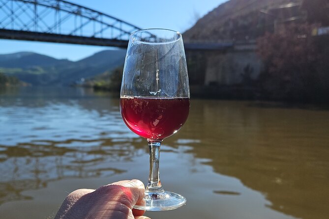 Douro Valley Tour with Train and Vinho Verde - Porto to Peso da Régua: the Port shipping hub in real life