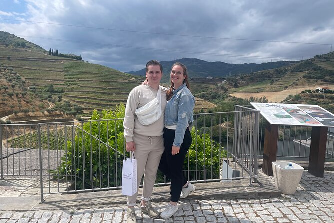 Douro Valley unforgettable experiences - Stop 3: Sabrosa lunch at a traditional restaurant with wine pairing