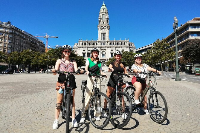 E Bike Porto Downtown and Sightseeing bike tour - Rolling Down Porto: The First Stretch in Real City Traffic