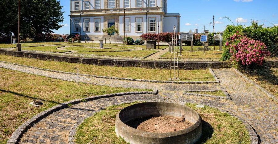 Exclusive visit to the Geophysical Institute of Porto - Quick hits you will feel in the first 10 minutes