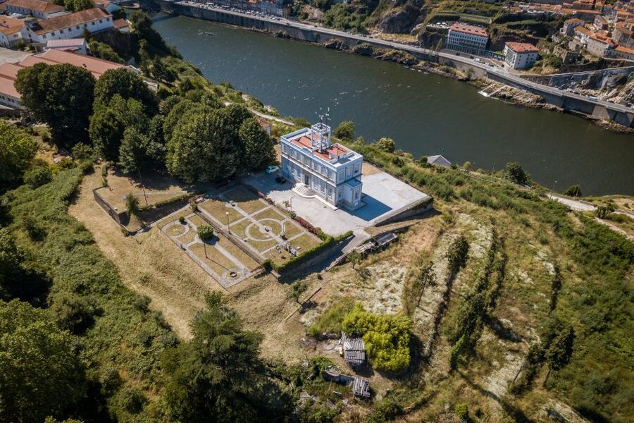Exclusive visit to the Geophysical Institute of Porto - What to know before you go (so it stays enjoyable)
