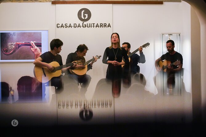Fado by Casa da Guitarra - The instruments you will hear: Portuguese guitar and viola de fado