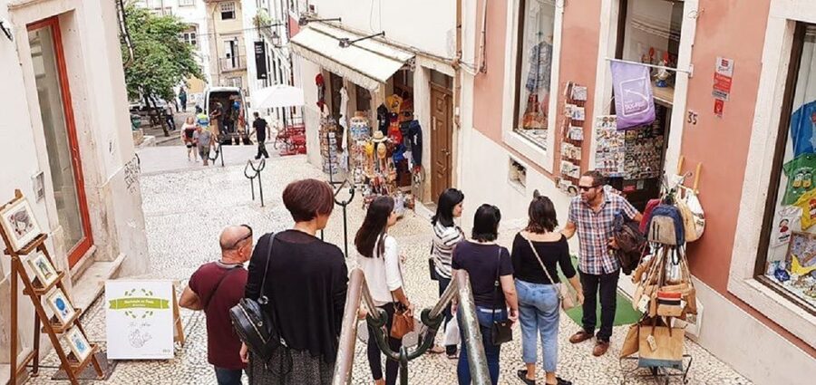 Fátima and Coimbra Full-Day Tour from Porto - Coimbra University District and Pátio das Universidades: The Streets Where Learning Lives