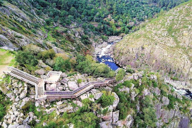 From Arouca: 516 Arouca Bridge & Paiva Walkway Tour - First steps at Just Come, and what you should expect before you hike