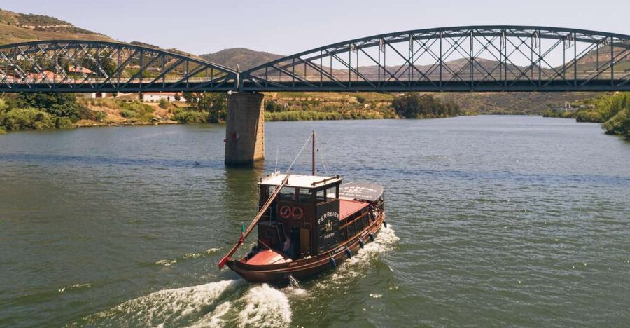 From Pinhão: Douro Valley Rabelo Boat Tour with Audio Guide - Finding Companhia Turística do Douro Pier (Cais A, Tv. da Marginal) Without Stress