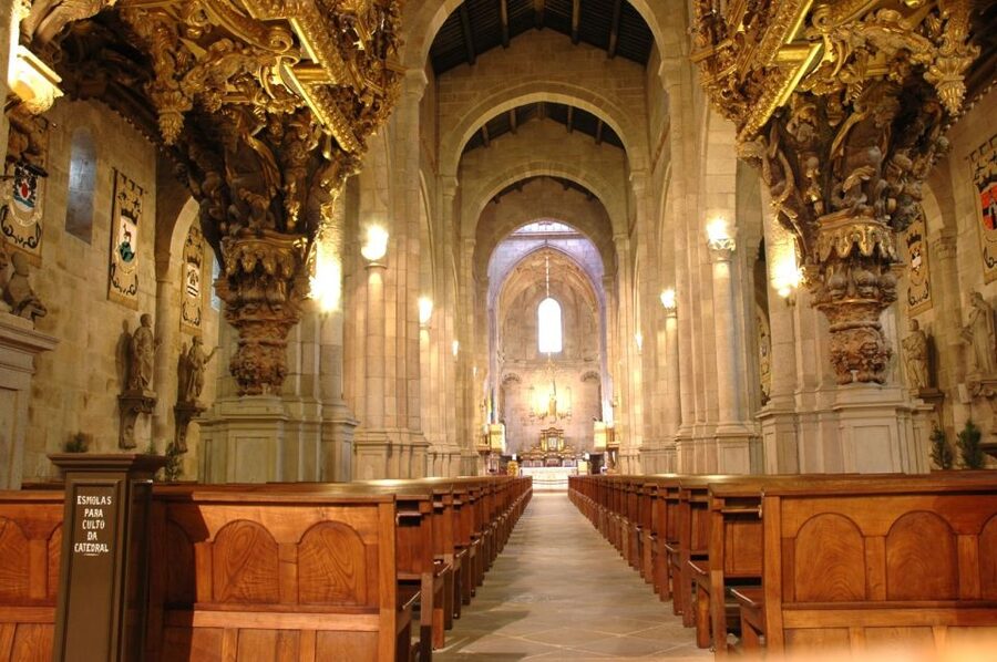 From Porto: Braga and Guimarães Small Group Tour with Lunch - The lunch break in Braga: where the tour earns its keep