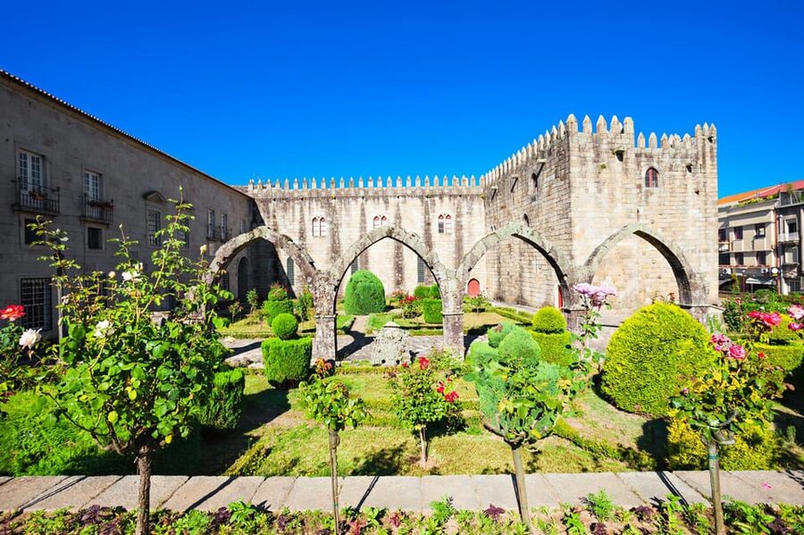 From Porto: Braga & Guimarães Day Trip with Lunch - Who This Tour Is Best For (and Who Should Pick Something Else)