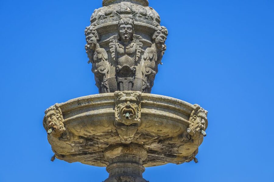 From Porto: Braga & Guimarães Full-Day Tour - Bom Jesus do Monte: the climb, the gardens, and the payoff in views