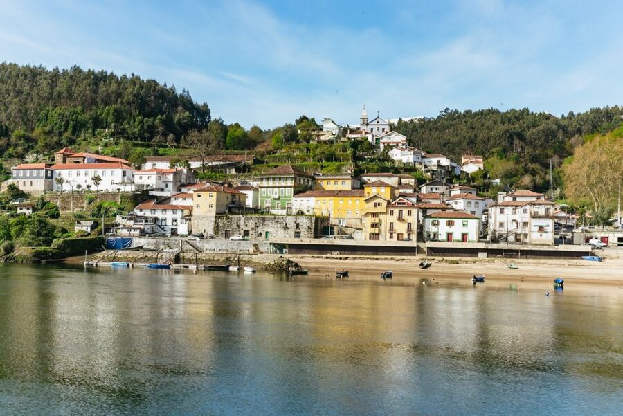 From Porto: Douro River Cruise to Régua with Lunch - Getting back to Porto by bus or coach in the evening