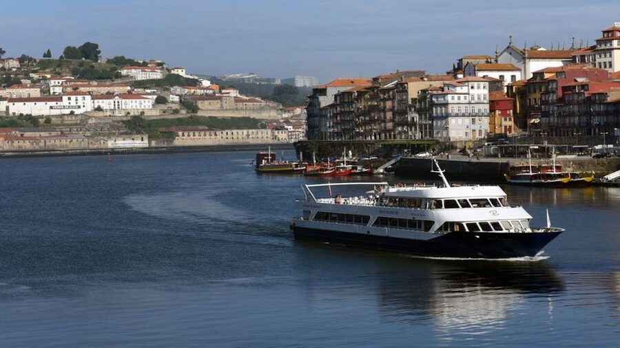 From Porto: Douro River Cruise, Winery Visit & Lunch - The Douro cruise: dams, river towns, and real sailing time