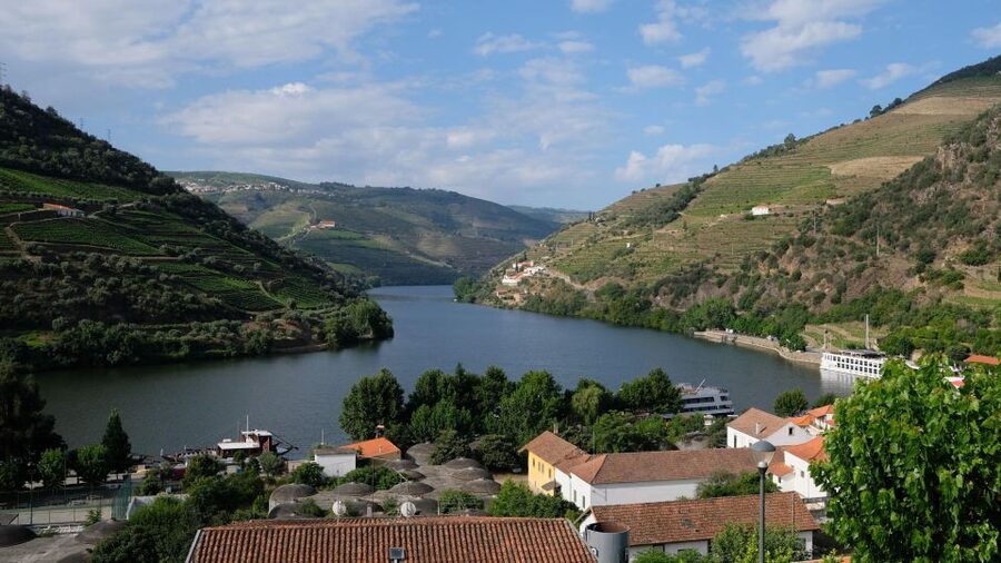From Porto: Douro Valley Tour with Tastings, Boat & Lunch - Why this Douro day trip from Porto feels different
