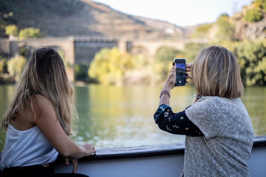 From Porto: Full-Day Douro Valley & Wine Tour with Lunch - Who This Tour Suits Best