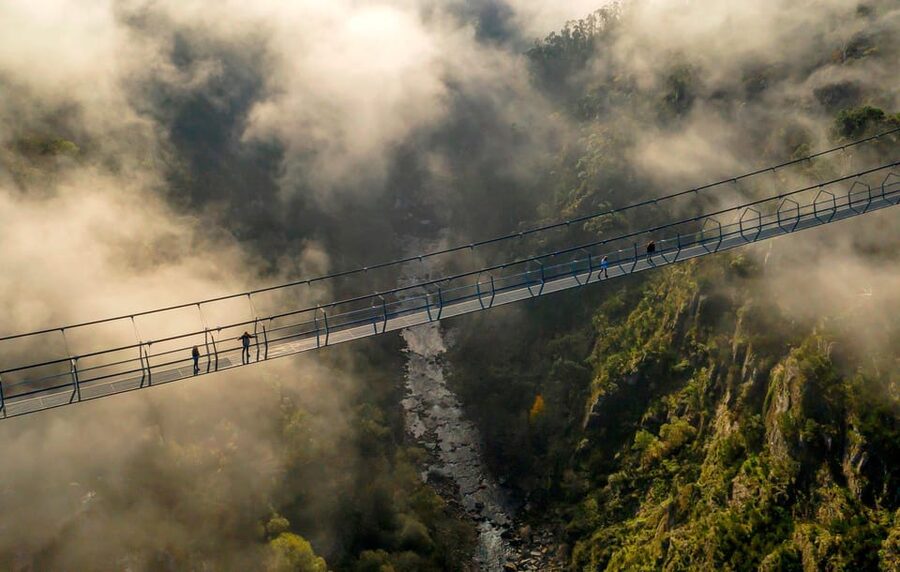 From Porto or Aveiro: 516 Arouca Suspended Bridge Tour - Walking the 516 Arouca Suspension Bridge (175 Meters Up)