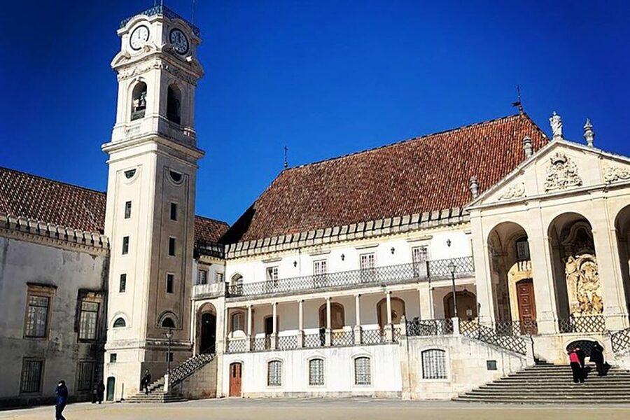 From Porto: Private Transfer to Lisbon w/ up to 4 City Stops - How the private pickup and driving schedule keeps the day moving