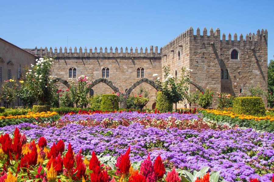 From Porto: Viana do Castelo, Braga and Guimarães Day Tour - A full-day circuit of Viana, Braga, and Guimarães from Porto