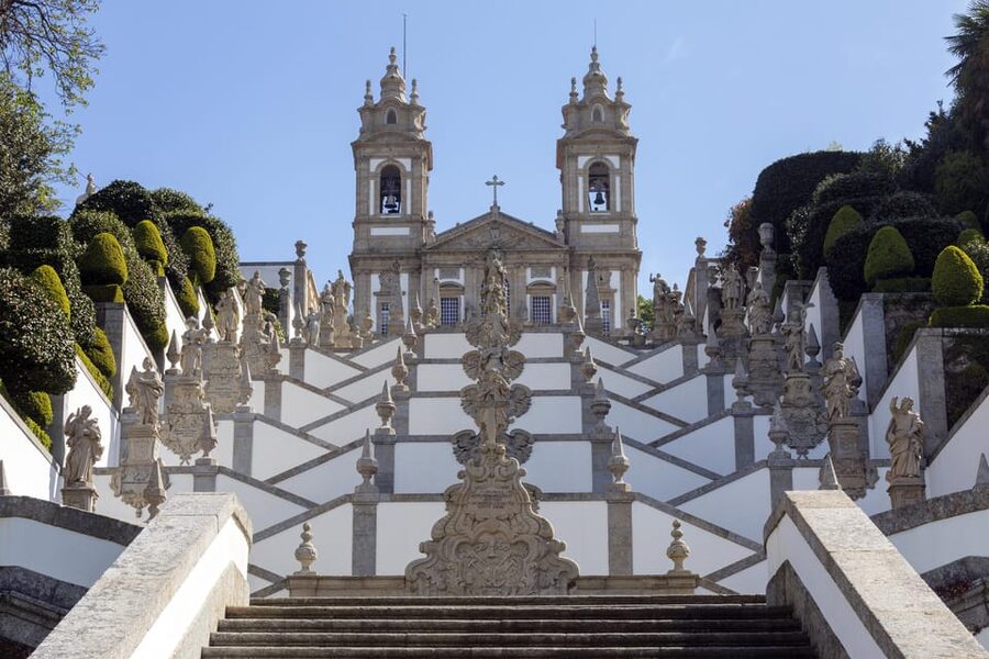 From Porto: Viana do Castelo, Braga and Guimarães Day Tour - Santa Luzia Sanctuary in Viana do Castelo: hill views and a Paris link