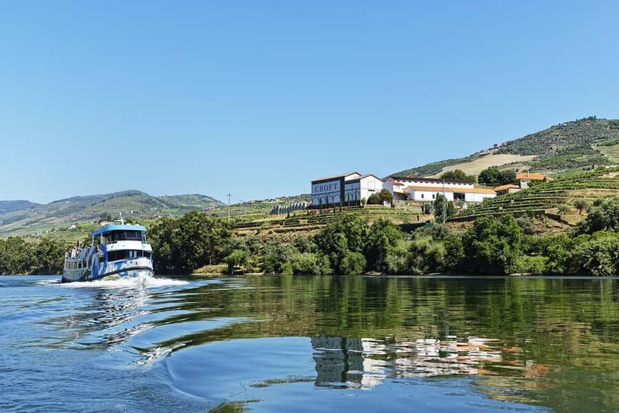 From Porto: Wine Tasting with Lunch at a Quinta, Cruise, and Train Ride - Miradouro Train Back to Porto: Scenic Rail Time With a Couple of Real-World Notes